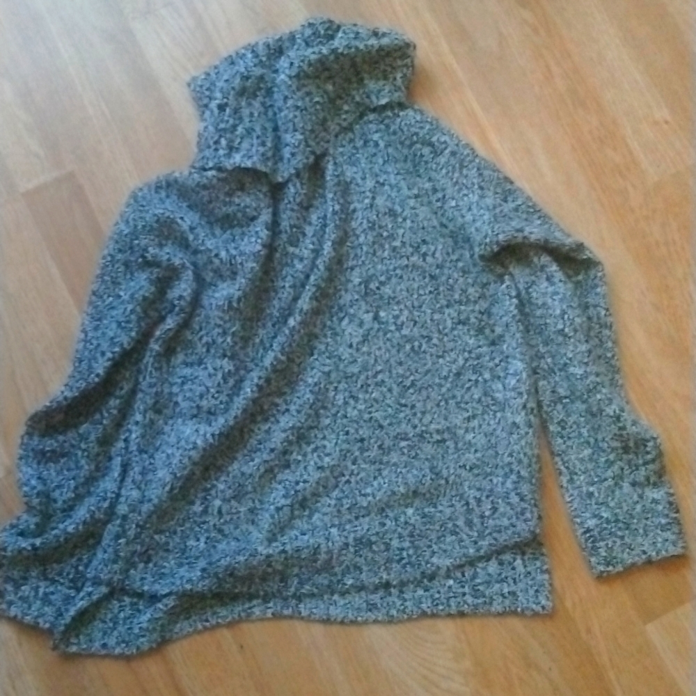 Women's sweater